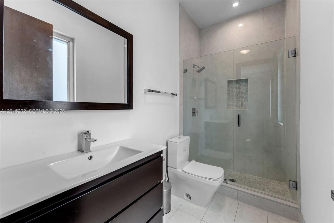 For Sale: $1,899,000 (4 beds, 4 baths, 3753 Square Feet)