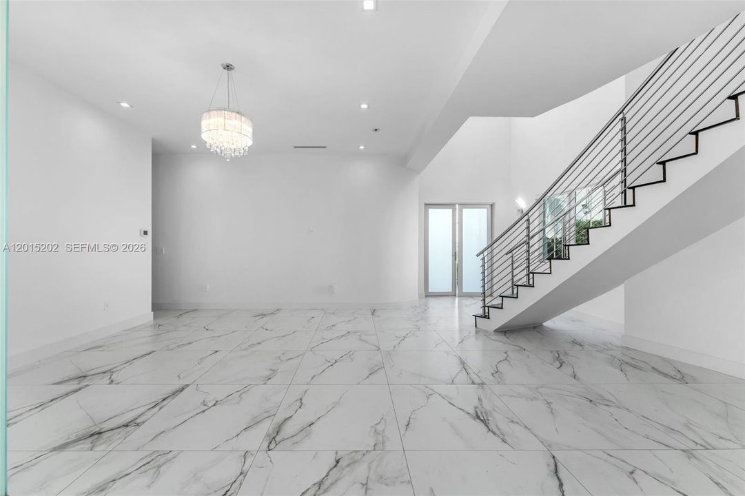 For Sale: $1,899,000 (4 beds, 4 baths, 3753 Square Feet)