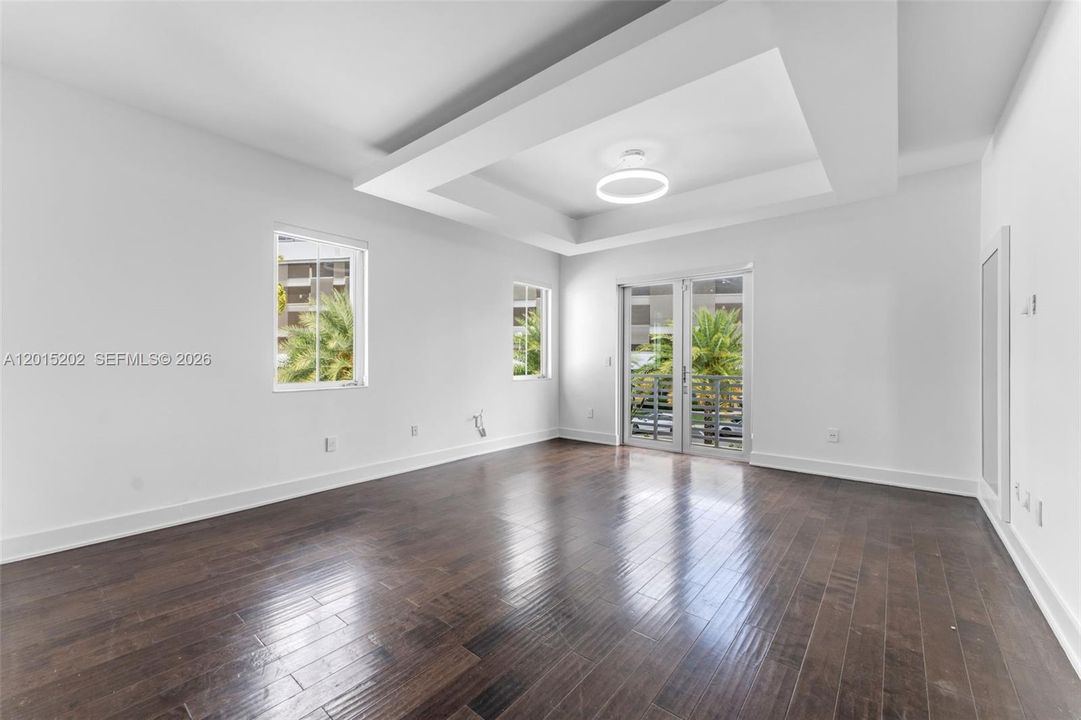 For Sale: $1,899,000 (4 beds, 4 baths, 3753 Square Feet)