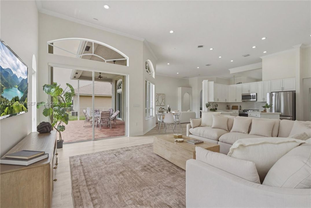 Activo con contrato: $980,000 (5 camas, 3 baños, 2829 Pies cuadrados)