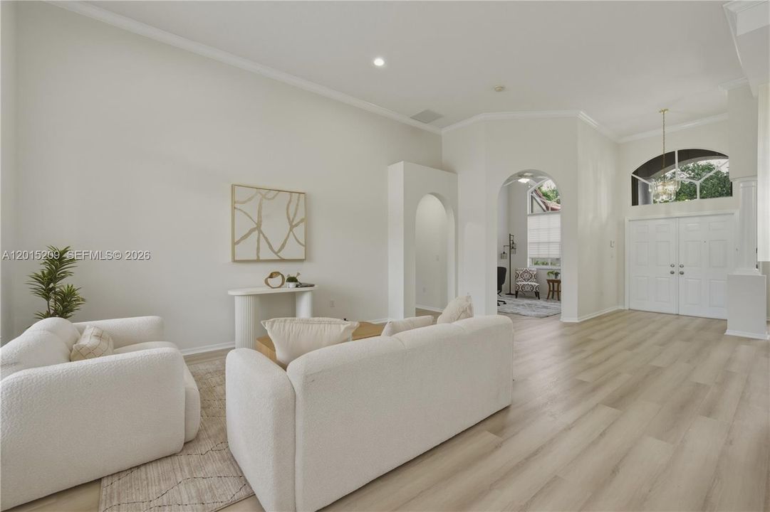 Activo con contrato: $980,000 (5 camas, 3 baños, 2829 Pies cuadrados)