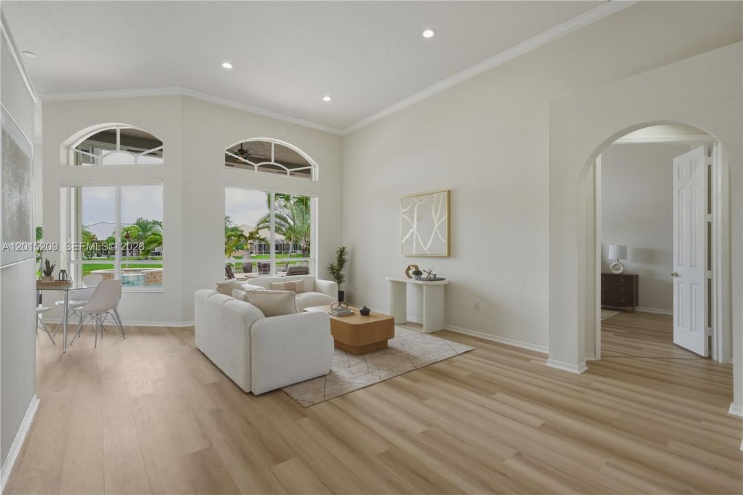 Activo con contrato: $980,000 (5 camas, 3 baños, 2829 Pies cuadrados)