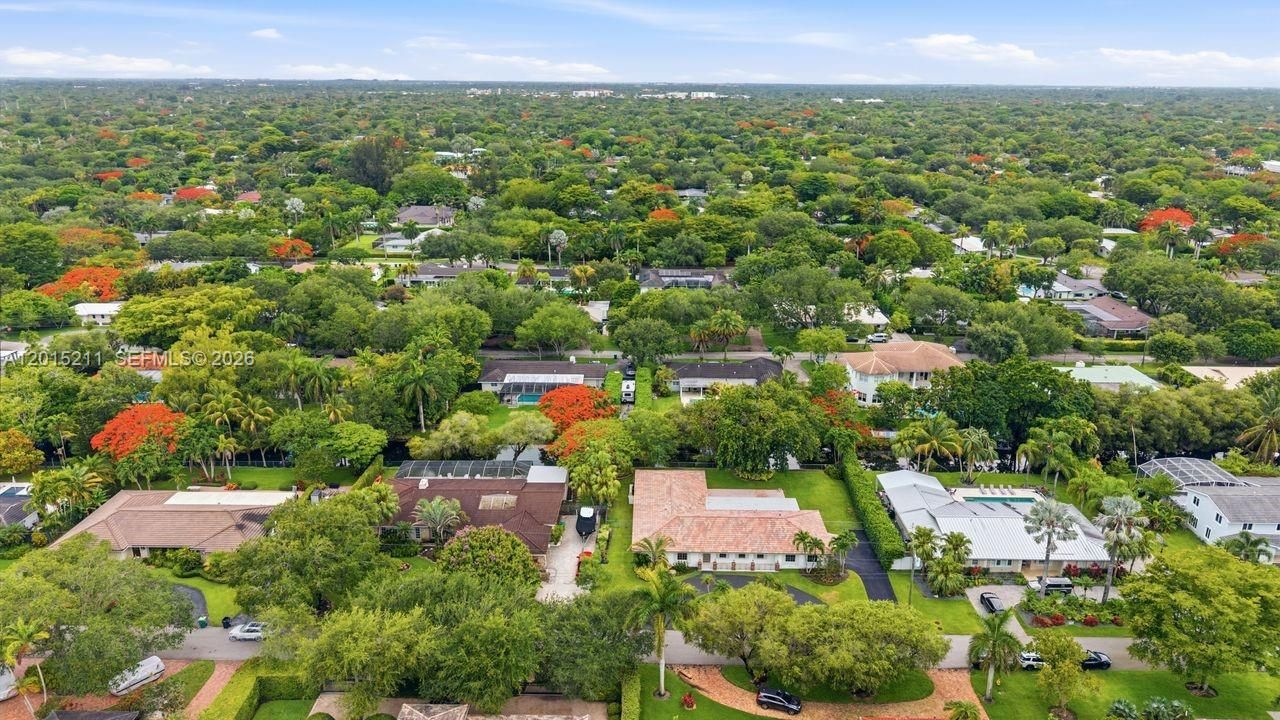 Activo con contrato: $2,340,000 (5 camas, 3 baños, 3203 Pies cuadrados)