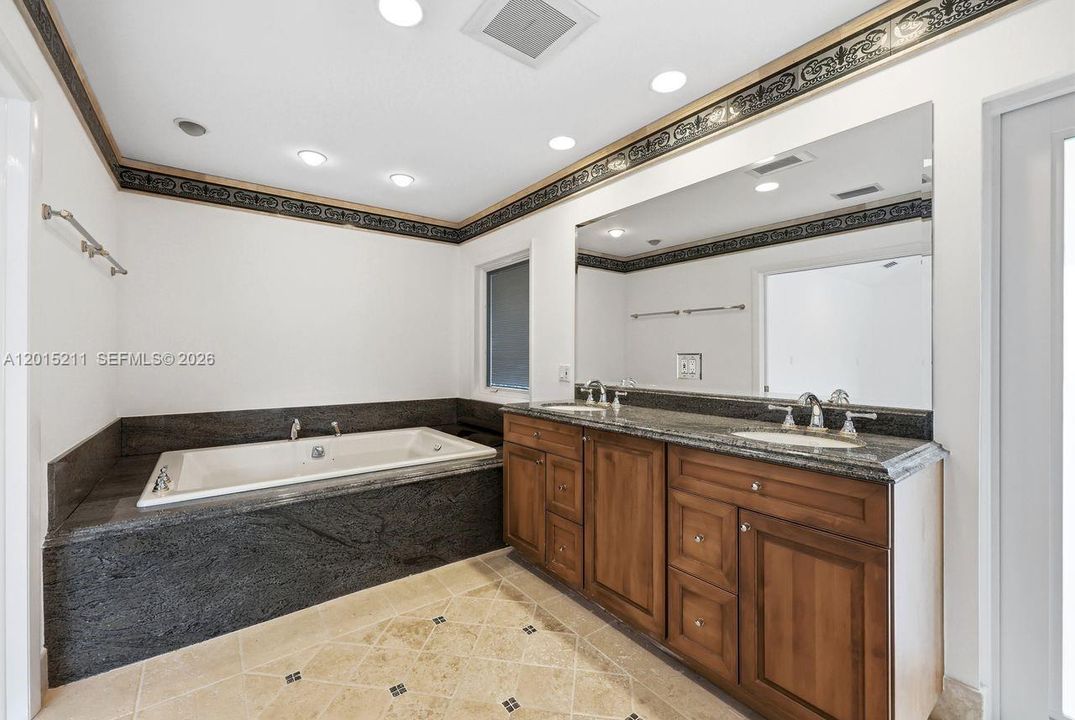 Primary ensuite bathroom