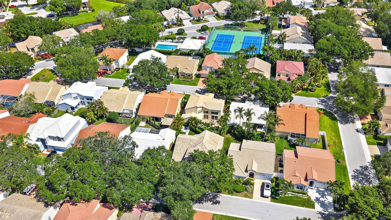 10101 Oak Bark Ln-29