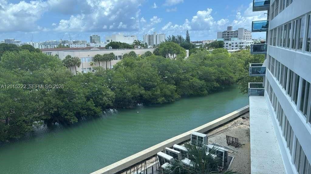 En Venta: $364,000 (2 camas, 2 baños, 1207 Pies cuadrados)