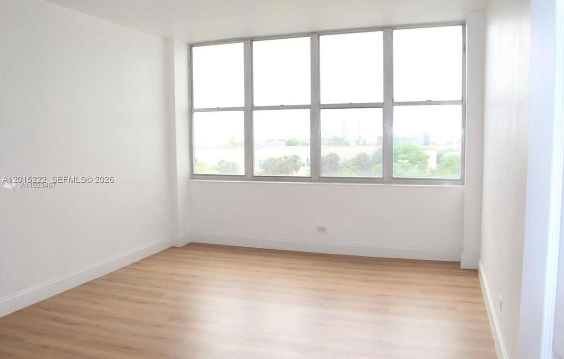 For Sale: $365,000 (2 beds, 2 baths, 1207 Square Feet)