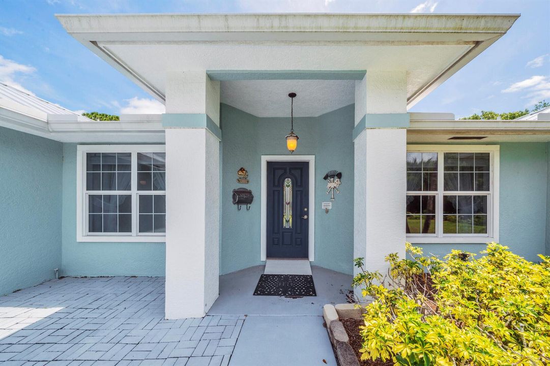 2 Entryway (2)