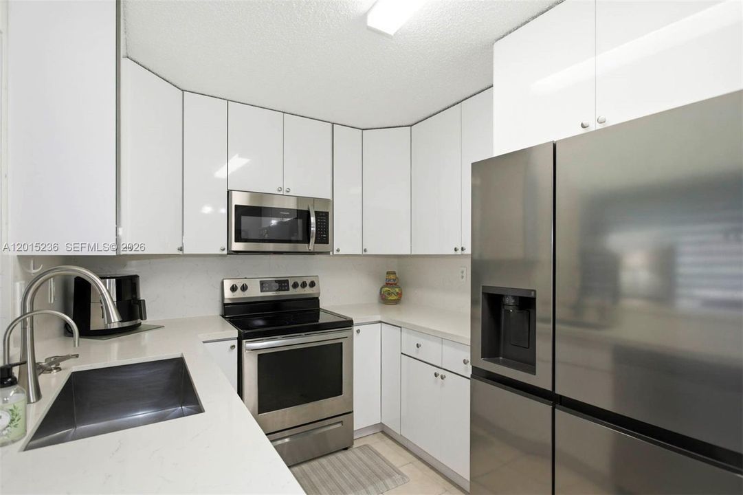 En Venta: $204,500 (1 camas, 1 baños, 739 Pies cuadrados)
