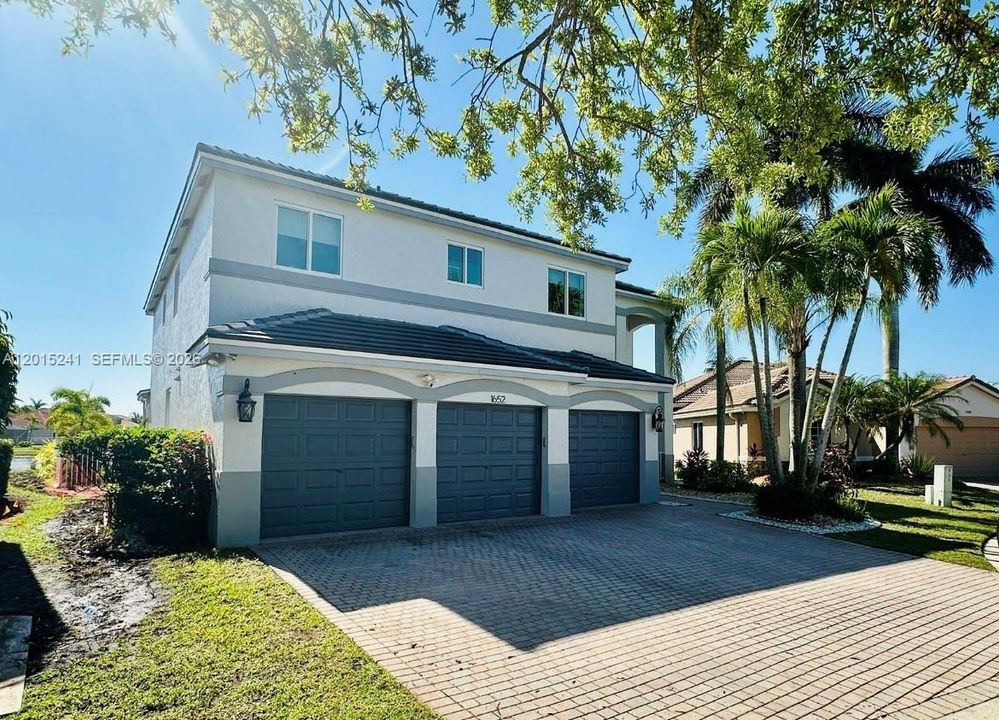 En Venta: $1,450,000 (6 camas, 4 baños, 3170 Pies cuadrados)