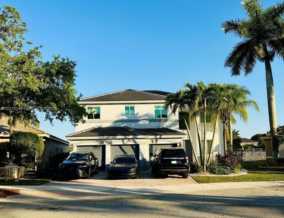En Venta: $1,450,000 (6 camas, 4 baños, 3170 Pies cuadrados)