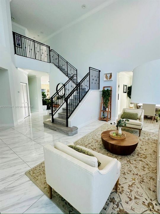 En Venta: $1,450,000 (6 camas, 4 baños, 3170 Pies cuadrados)