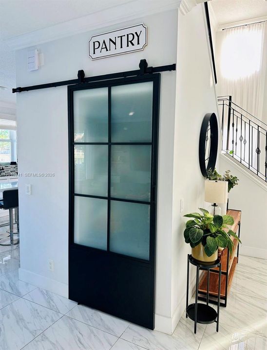 En Venta: $1,450,000 (6 camas, 4 baños, 3170 Pies cuadrados)