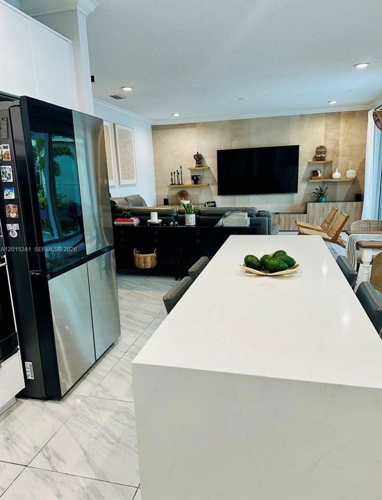 En Venta: $1,450,000 (6 camas, 4 baños, 3170 Pies cuadrados)