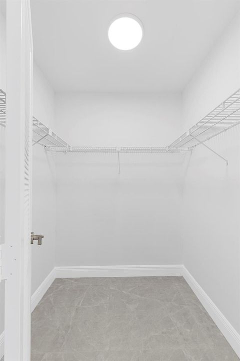 Walk in closet