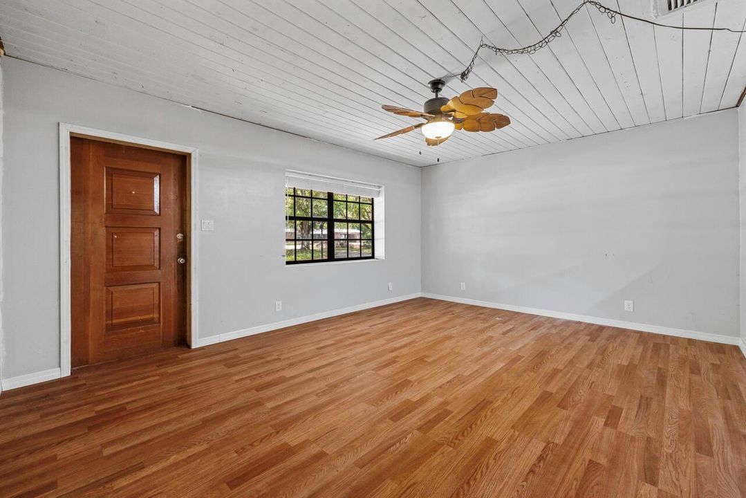 536 SE 16th Ave-006