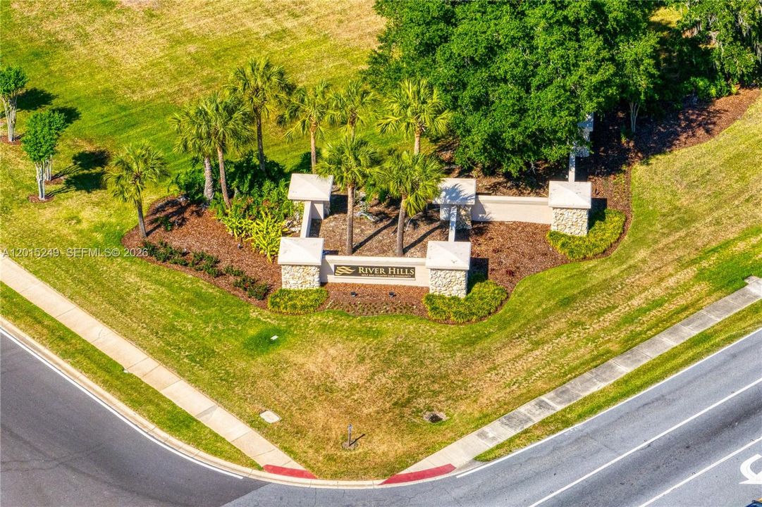 En Venta: $860,000 (4 camas, 2 baños, 2912 Pies cuadrados)