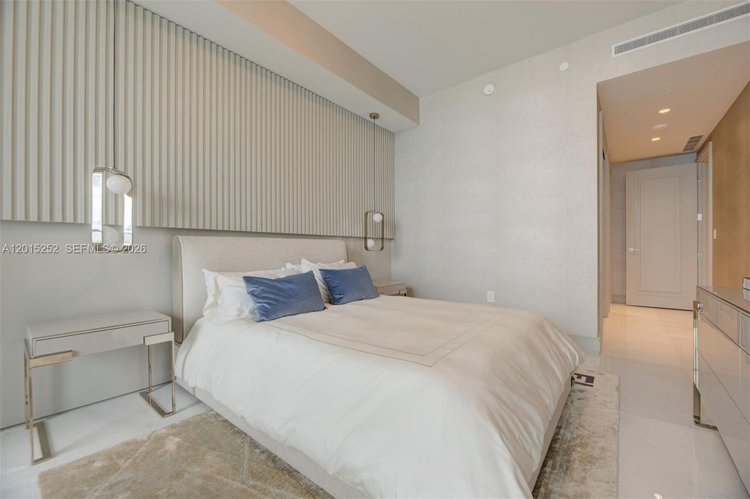 For Sale: $8,795,000 (4 beds, 5 baths, 2987 Square Feet)
