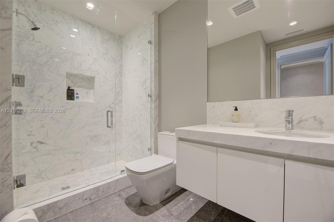 For Sale: $8,795,000 (4 beds, 5 baths, 2987 Square Feet)