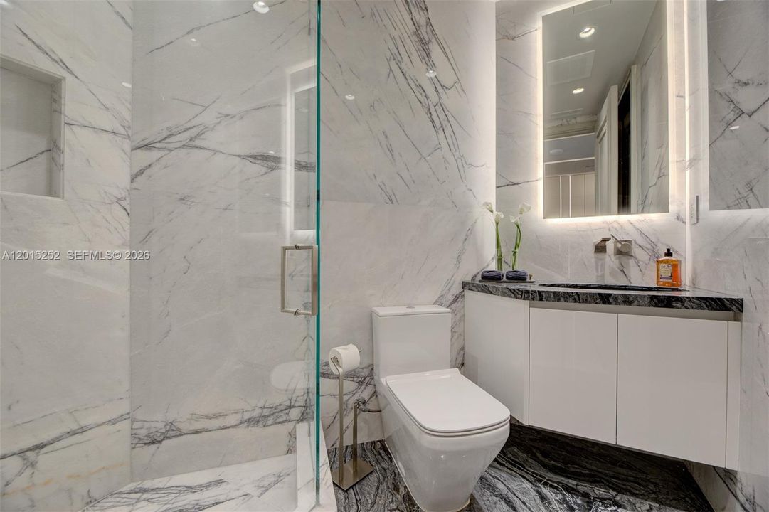 For Sale: $8,795,000 (4 beds, 5 baths, 2987 Square Feet)