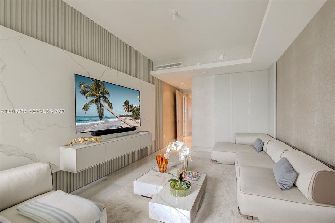 For Sale: $8,795,000 (4 beds, 5 baths, 2987 Square Feet)