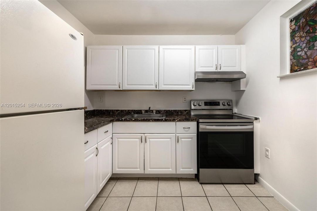 В аренду: $1,449 (1 спален, 1 ванн, 703 Квадратных фут)