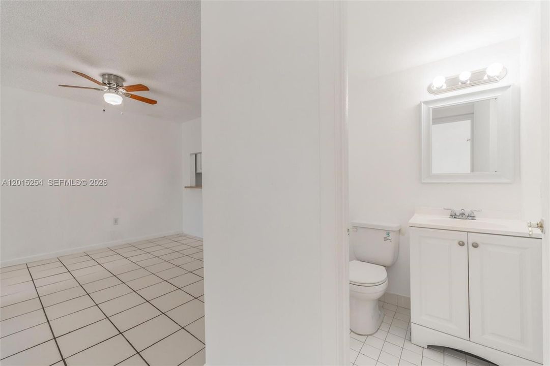 В аренду: $1,449 (1 спален, 1 ванн, 703 Квадратных фут)