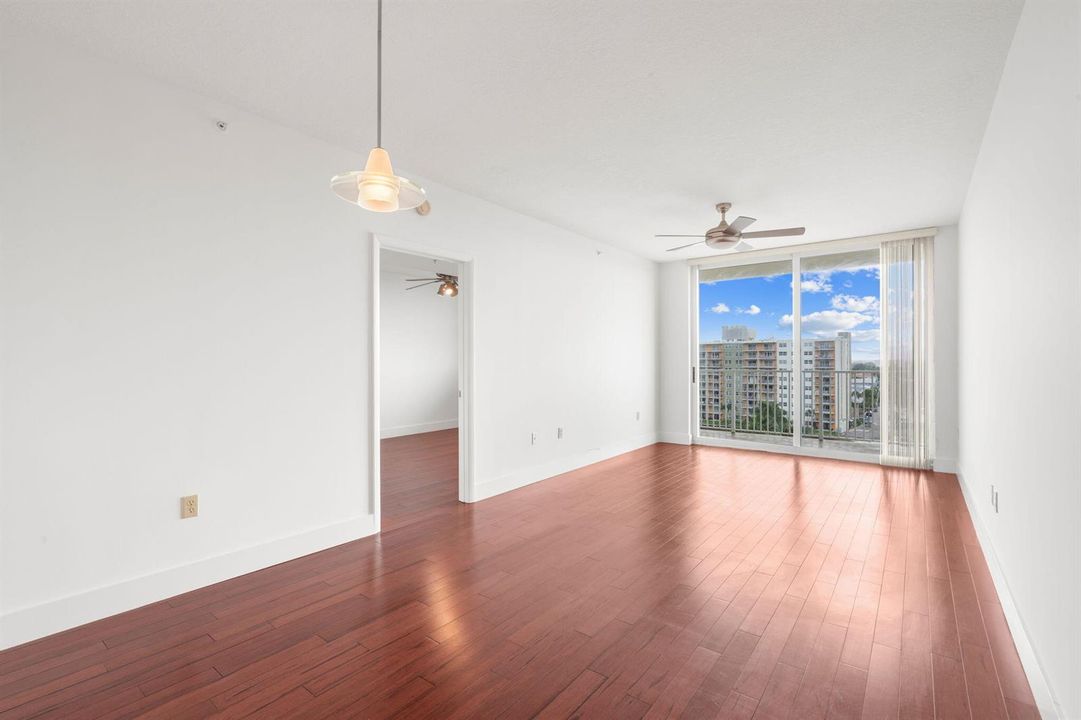 2-web-or-mls-3020 NE 32nd Ave-3