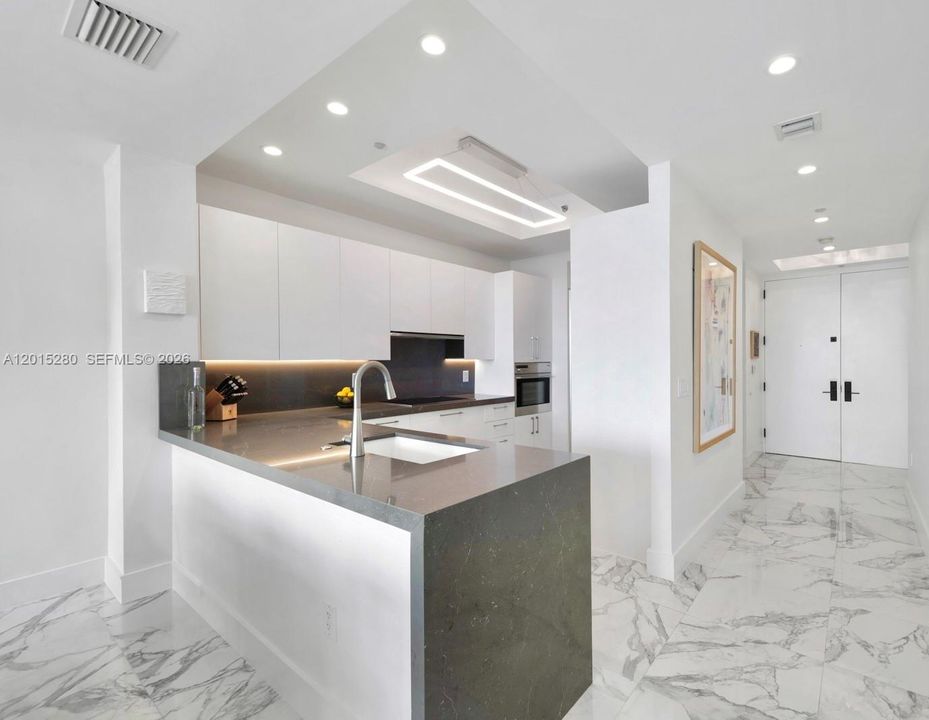 For Sale: $4,500,000 (1 beds, 1 baths, 1365 Square Feet)