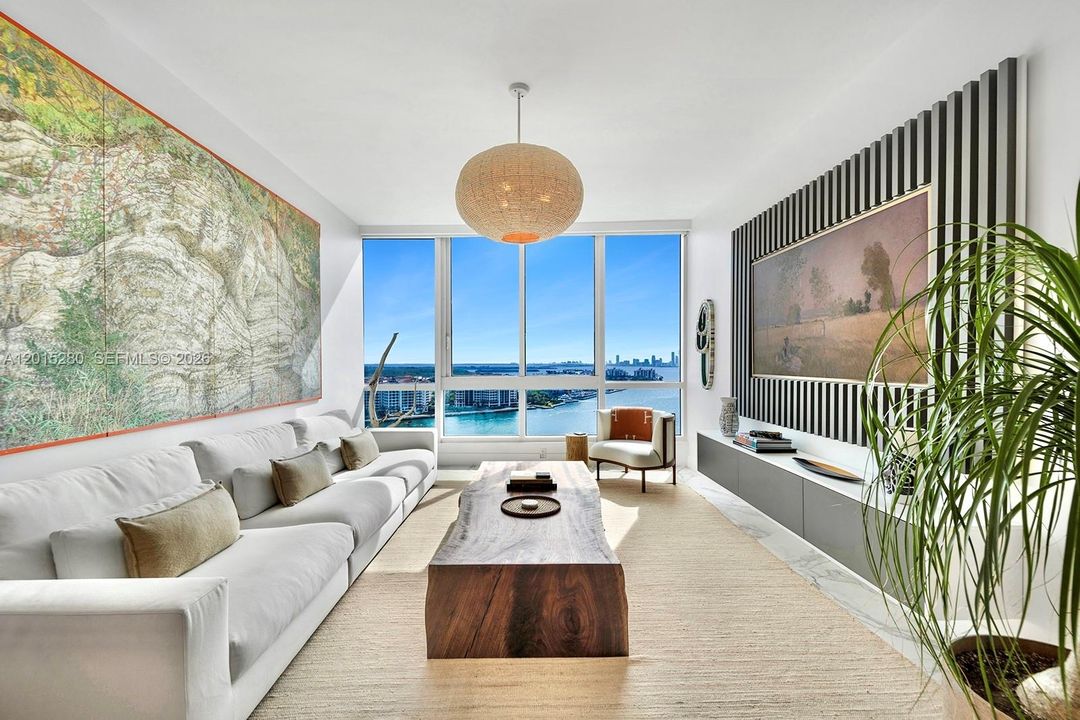 For Sale: $4,500,000 (1 beds, 1 baths, 1365 Square Feet)