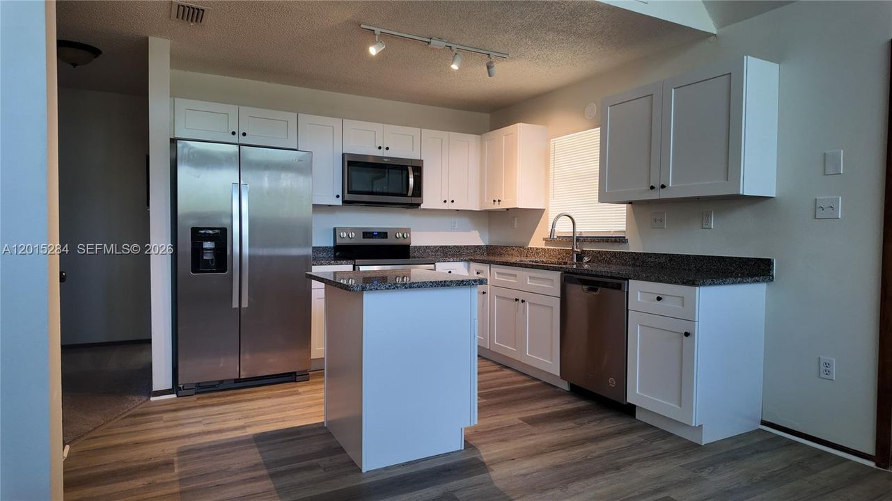 Activo con contrato: $276,500 (3 camas, 2 baños, 0 Pies cuadrados)