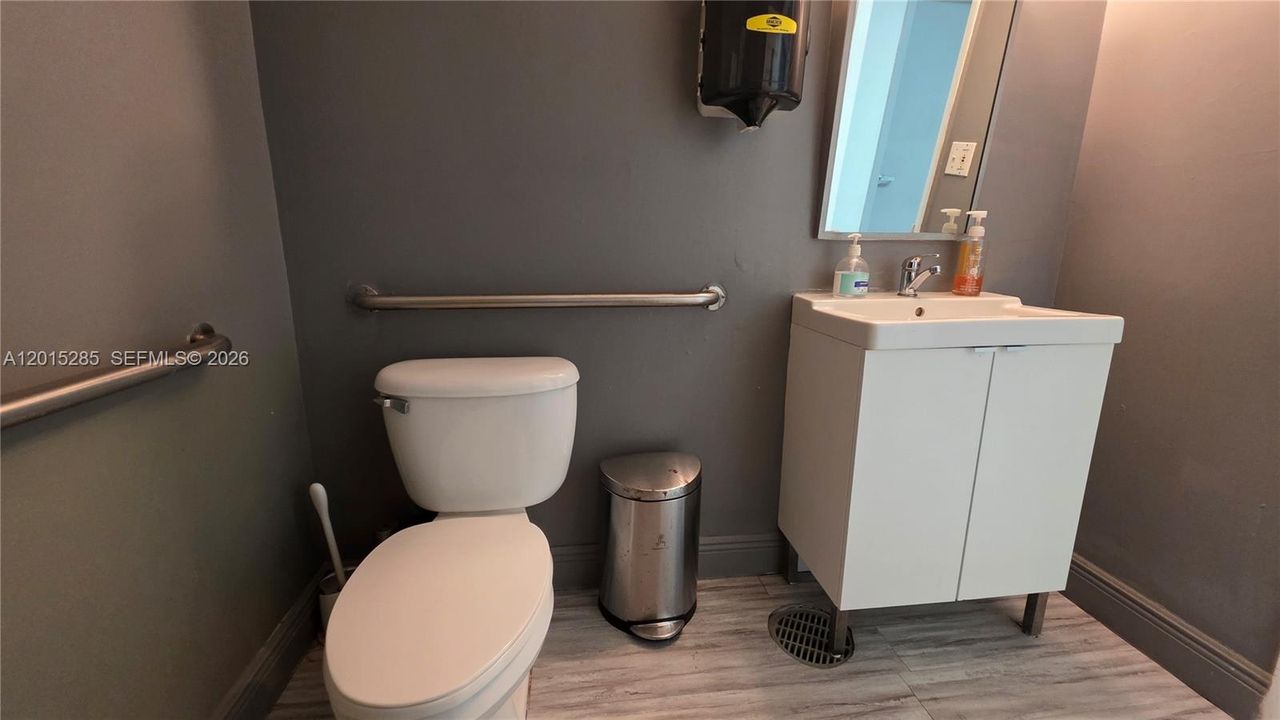 В аренду: $15,500 (0 спален, 0 ванн, 0 Квадратных фут)