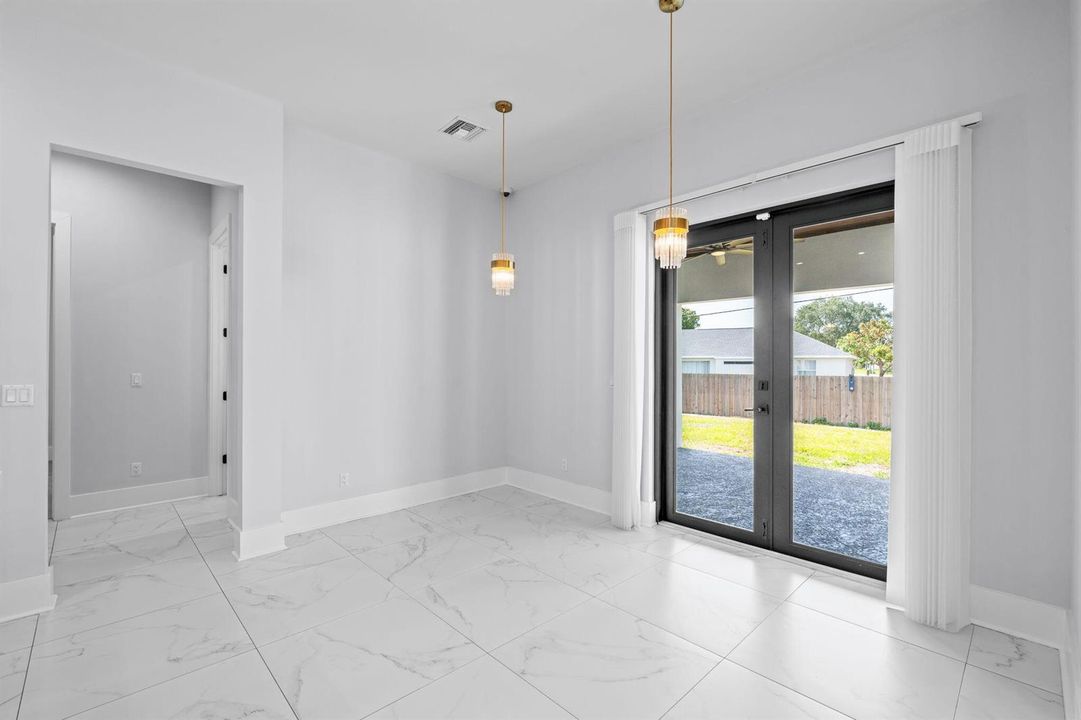 20-web-or-mls-A7404934