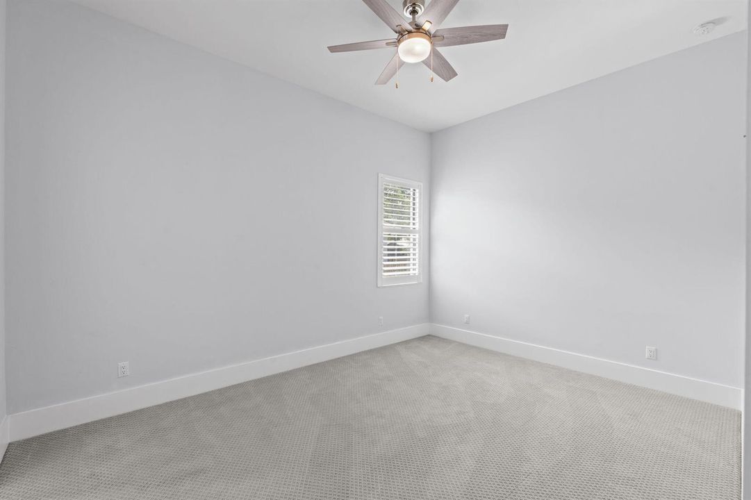 33-web-or-mls-A7404994