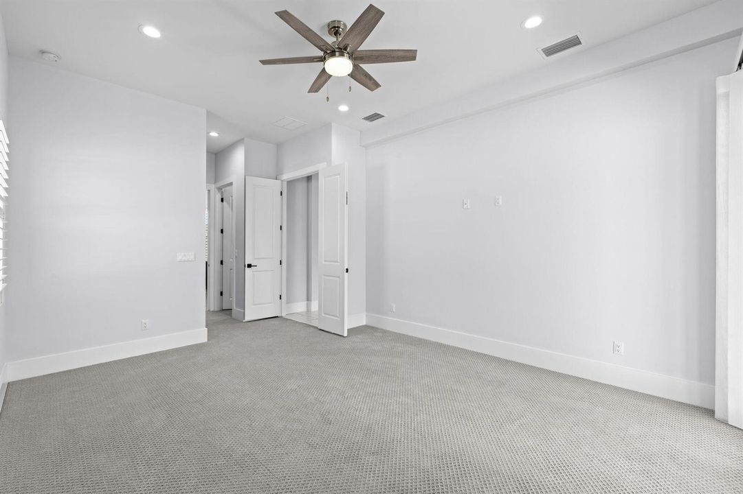 39-web-or-mls-A7404889