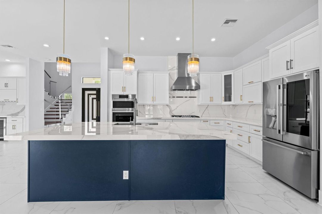 17-web-or-mls-A7404961