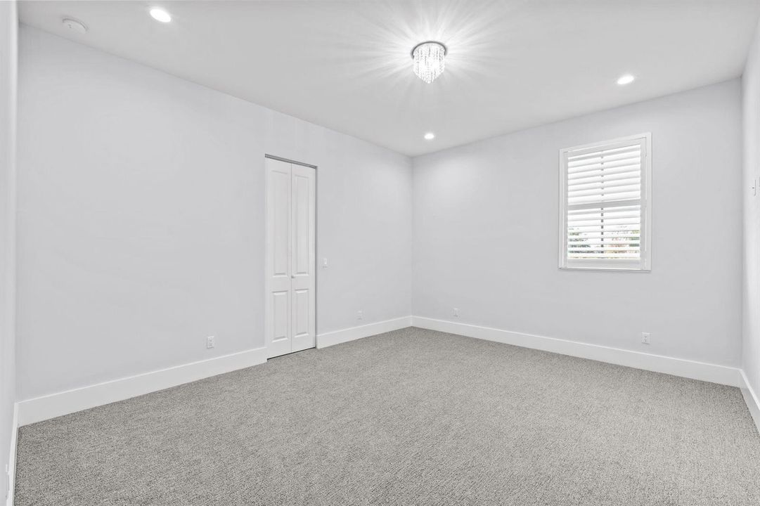 25-web-or-mls-A7405036