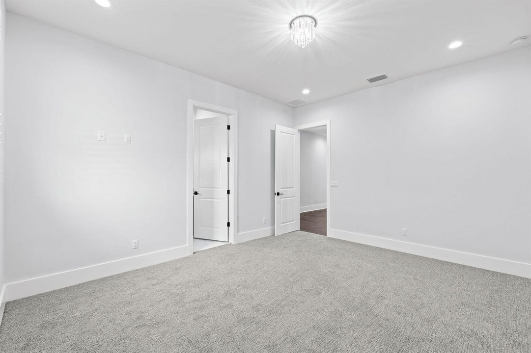 24-web-or-mls-A7405039