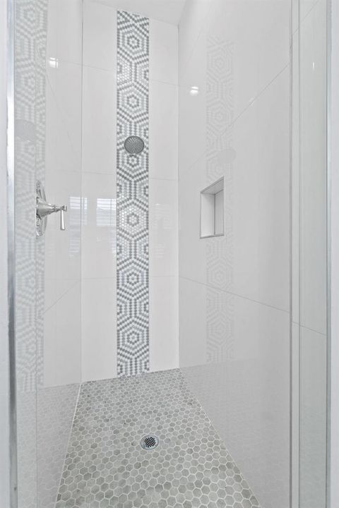31-web-or-mls-A7404998