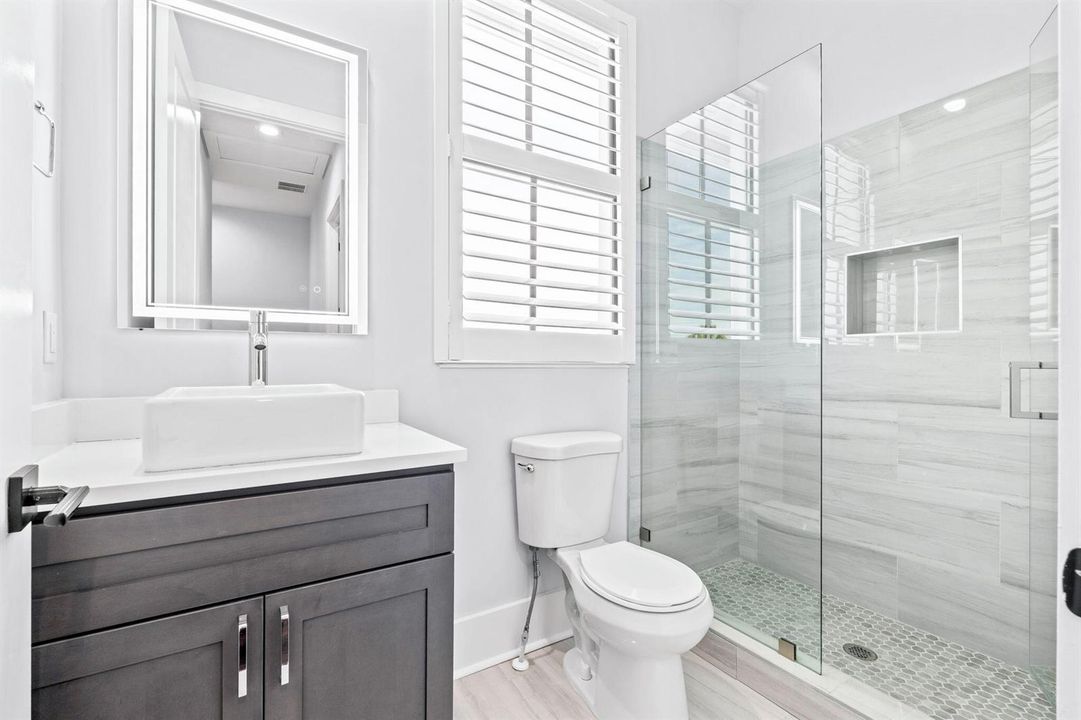 22-web-or-mls-A7405060