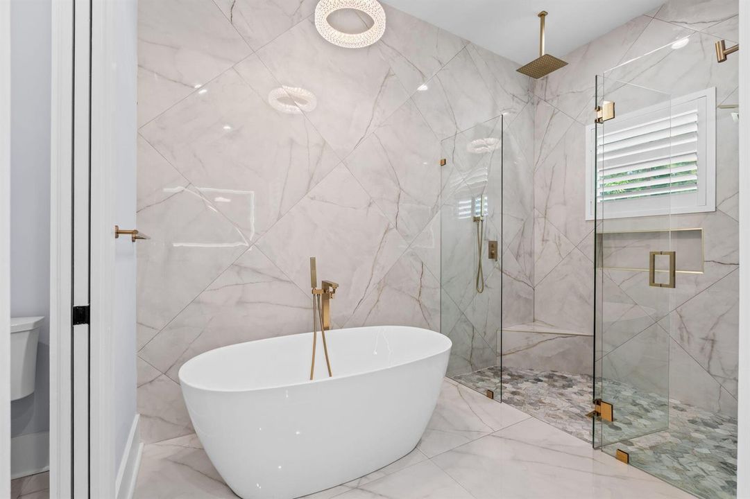 37-web-or-mls-A7404907