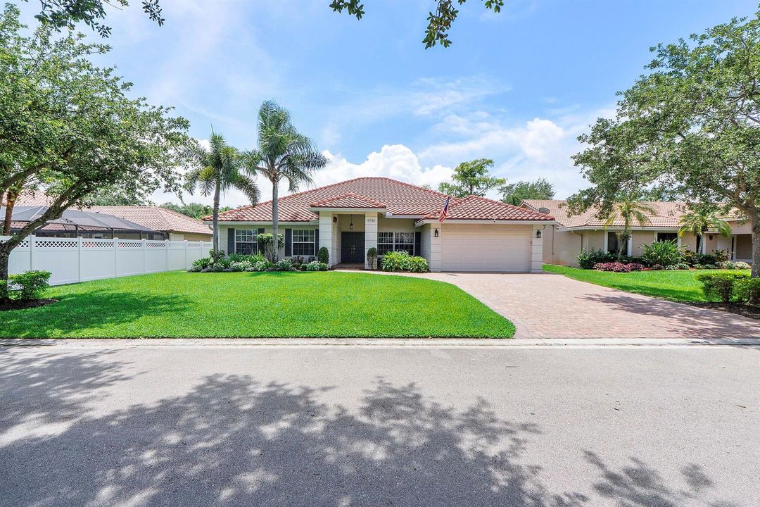 9730 Nw 51st St_018