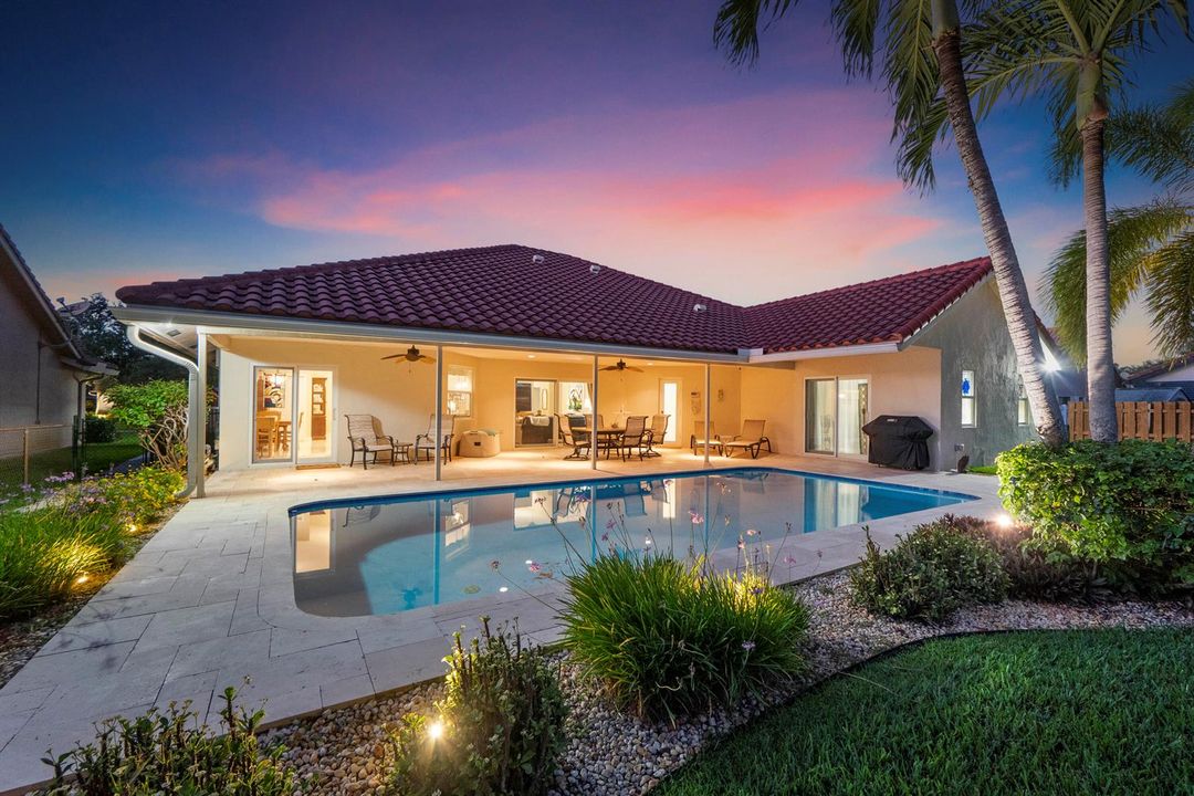 9730 Nw 51st St twilight_019