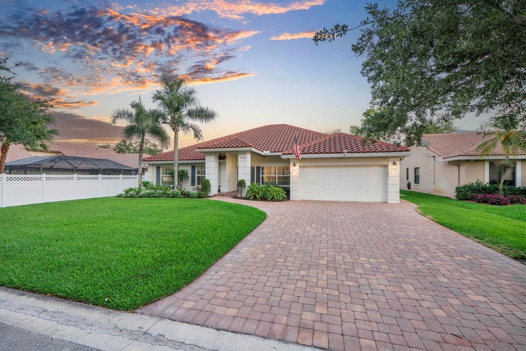9730 Nw 51st St twilight_001