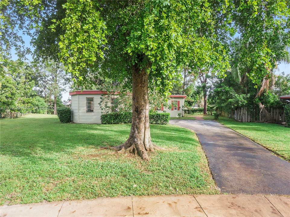 На продажу: $520,000 (3 спален, 2 ванн, 1798 Квадратных фут)