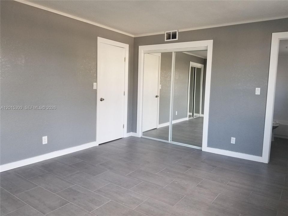 En Venta: $195,000 (2 camas, 2 baños, 1000 Pies cuadrados)