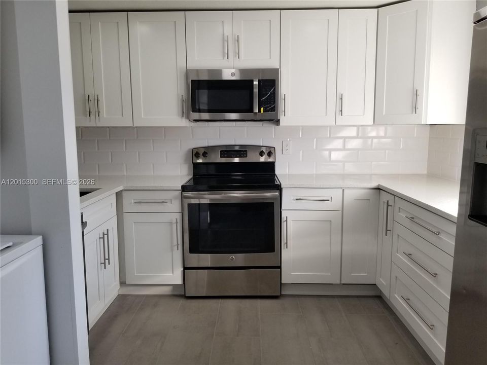 En Venta: $195,000 (2 camas, 2 baños, 1000 Pies cuadrados)