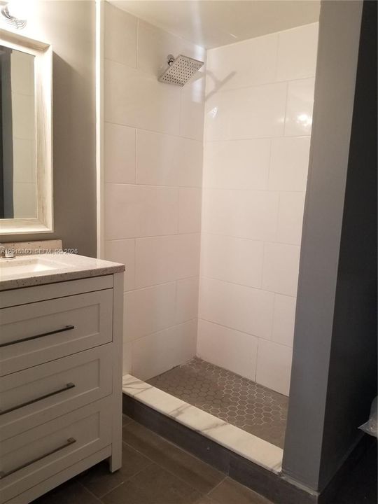 En Venta: $195,000 (2 camas, 2 baños, 1000 Pies cuadrados)