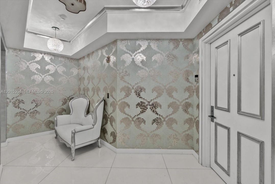 En Venta: $4,995,000 (4 camas, 4 baños, 2736 Pies cuadrados)