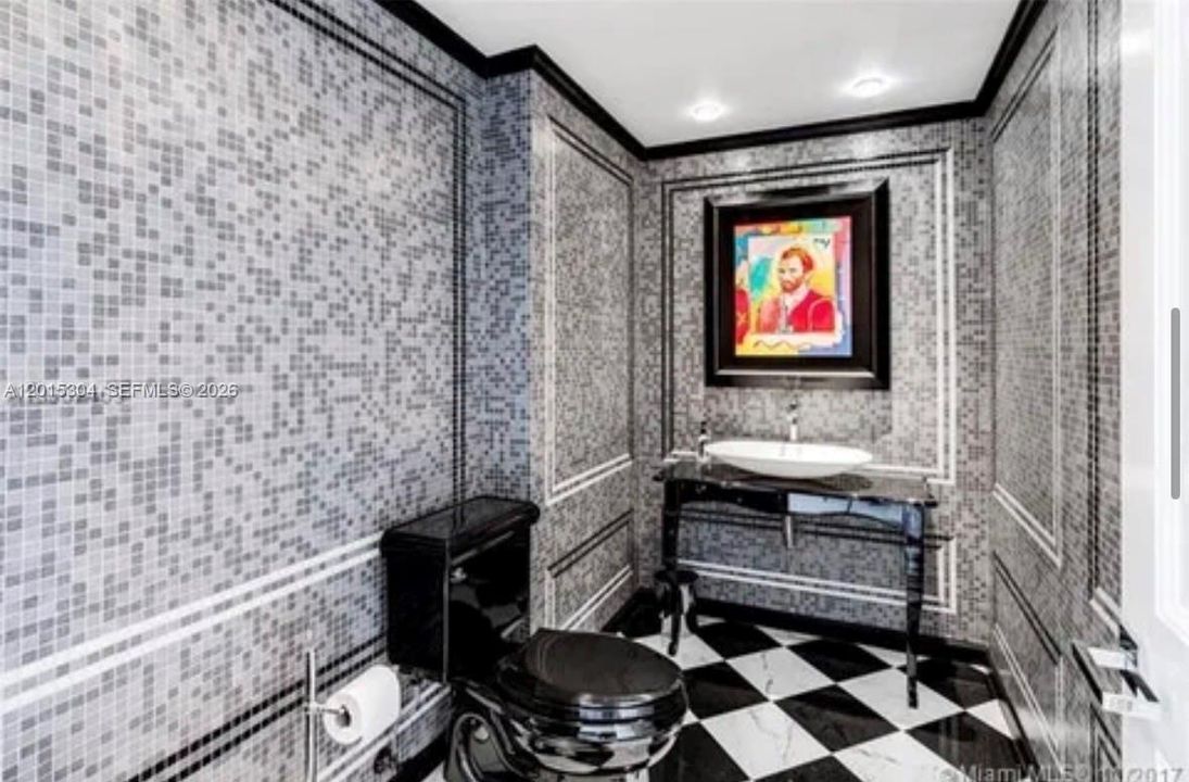 For Sale: $4,995,000 (4 beds, 4 baths, 2736 Square Feet)